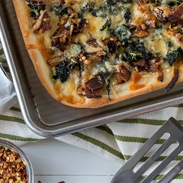 Spinach, Onion and Bacon Pizza